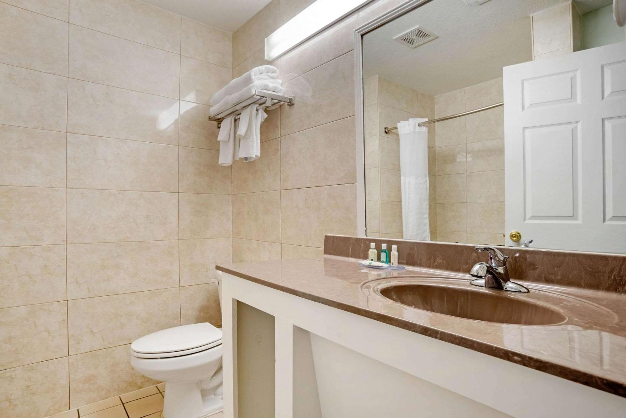 Quality Inn Fort Walton Beach - Destin West Exterior photo